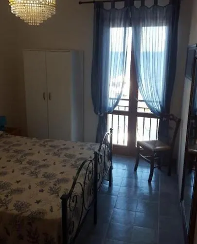 La Casetta Di Giovanna بيت للعطل *